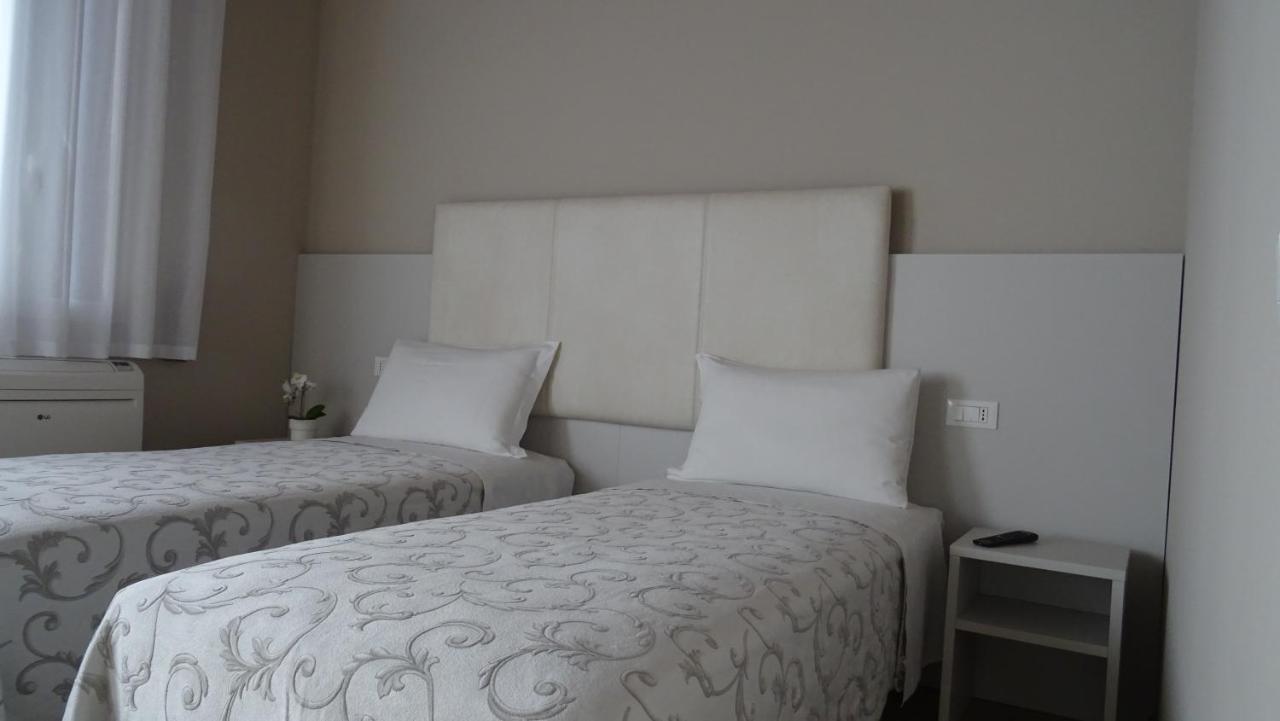 Laguna Blu Mestre Venezia ภายนอก รูปภาพ